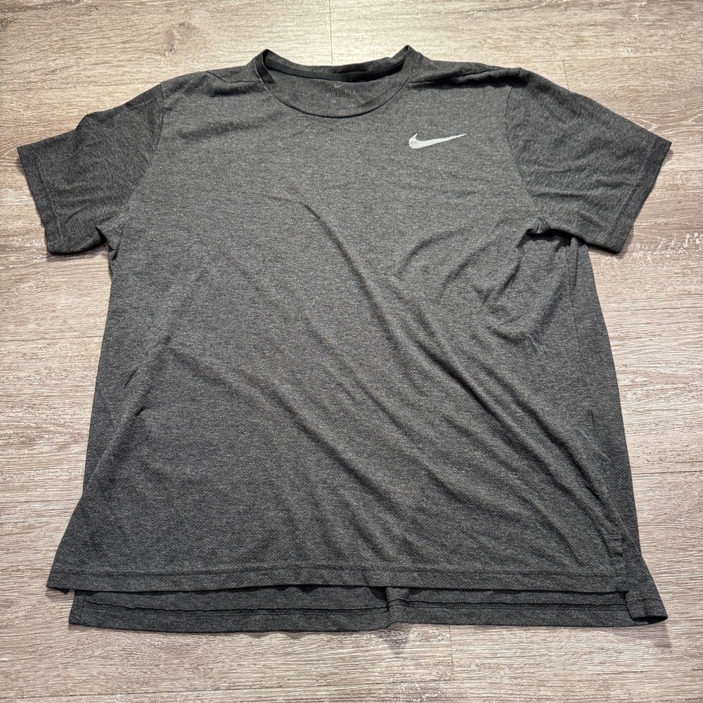 Nike Shirt Mens XL Gray Swoosh Performance Short Sleeve Stretch Casual Fitness